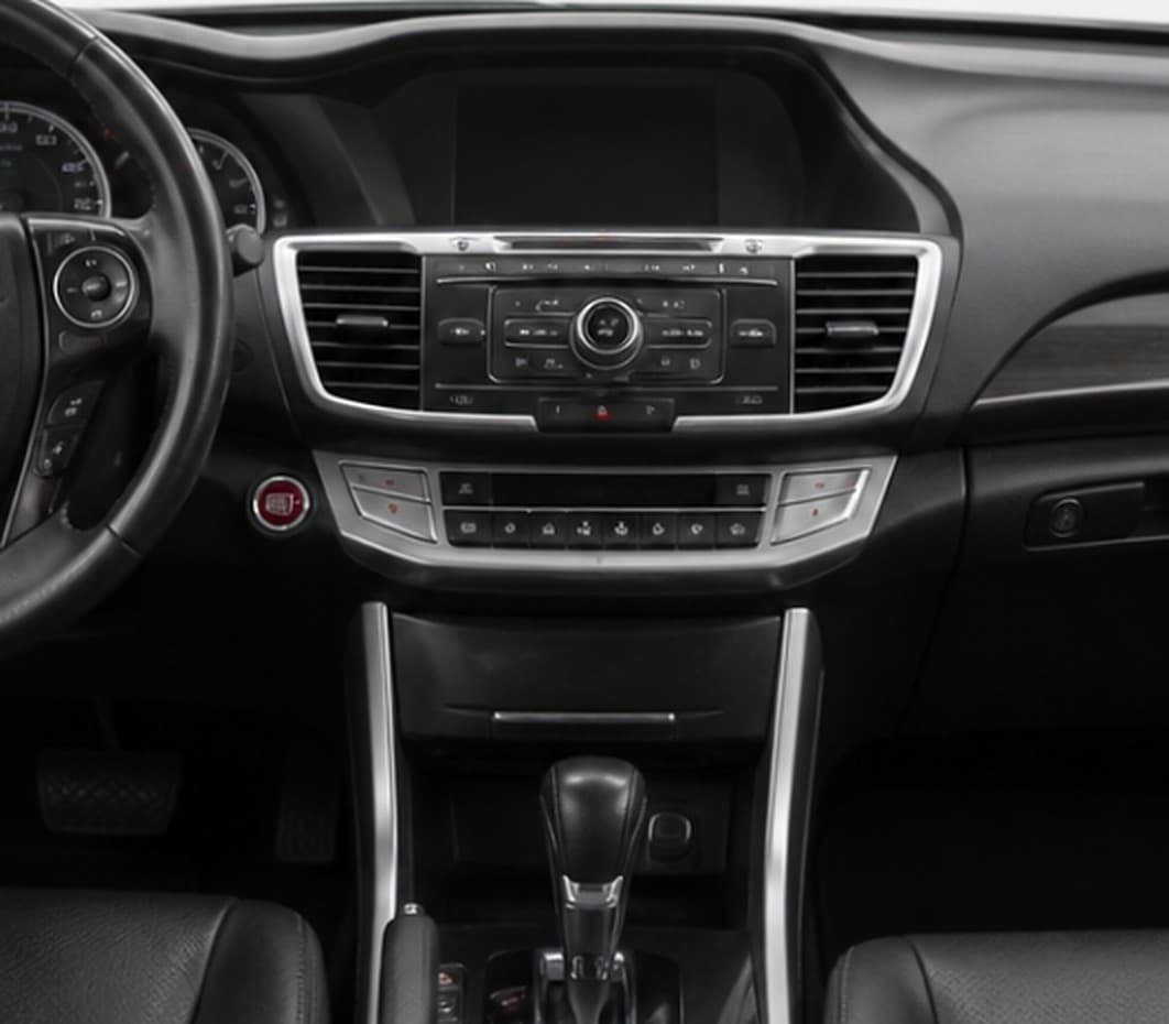2014 Honda Accord EX-L (salvage) — close-up detail