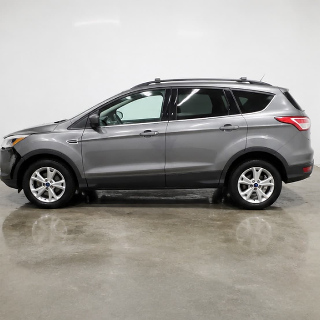 2015 Ford Escape SE (salvage) — side profile